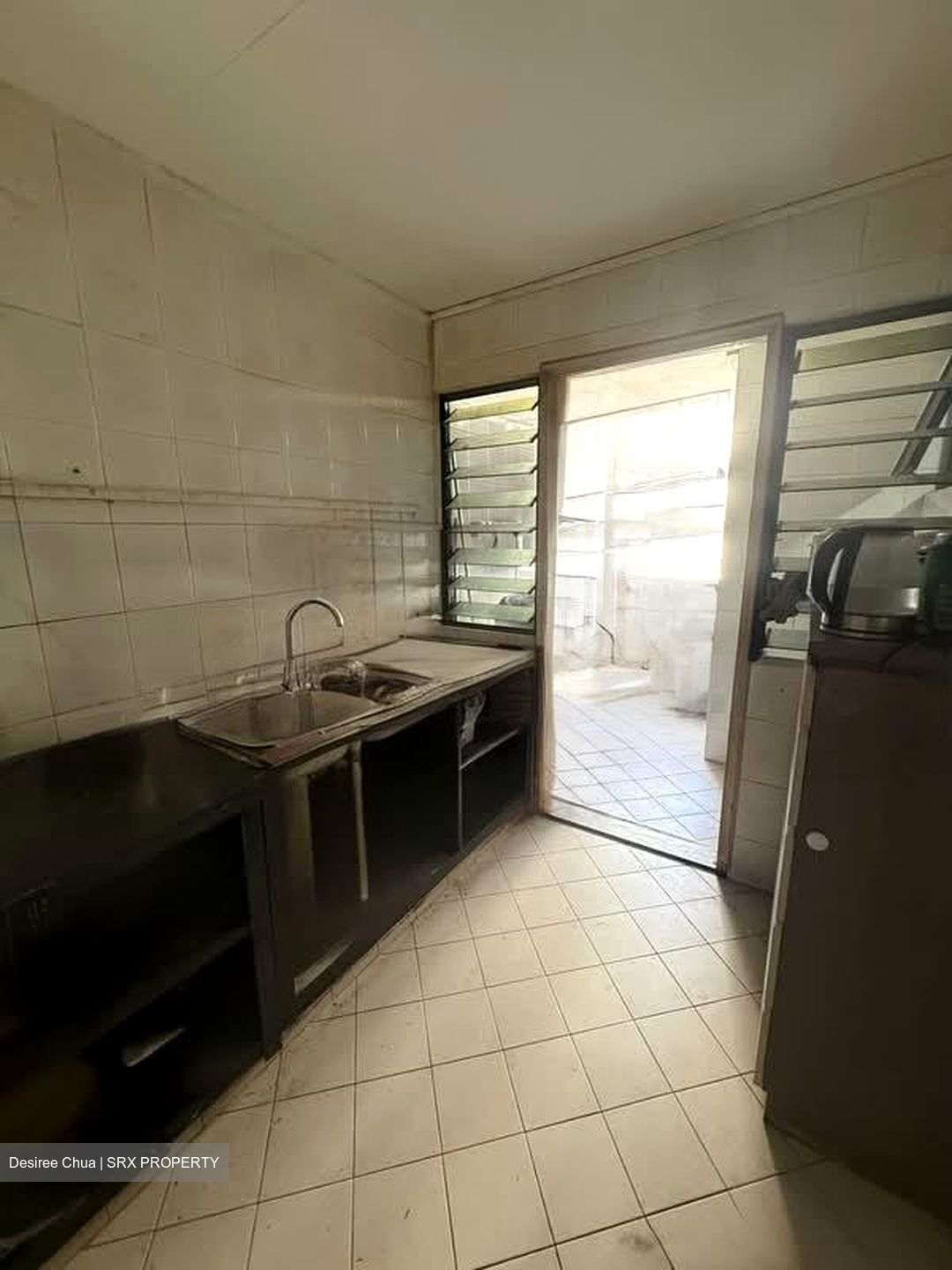Eng Apartment (D14), Apartment #571413351